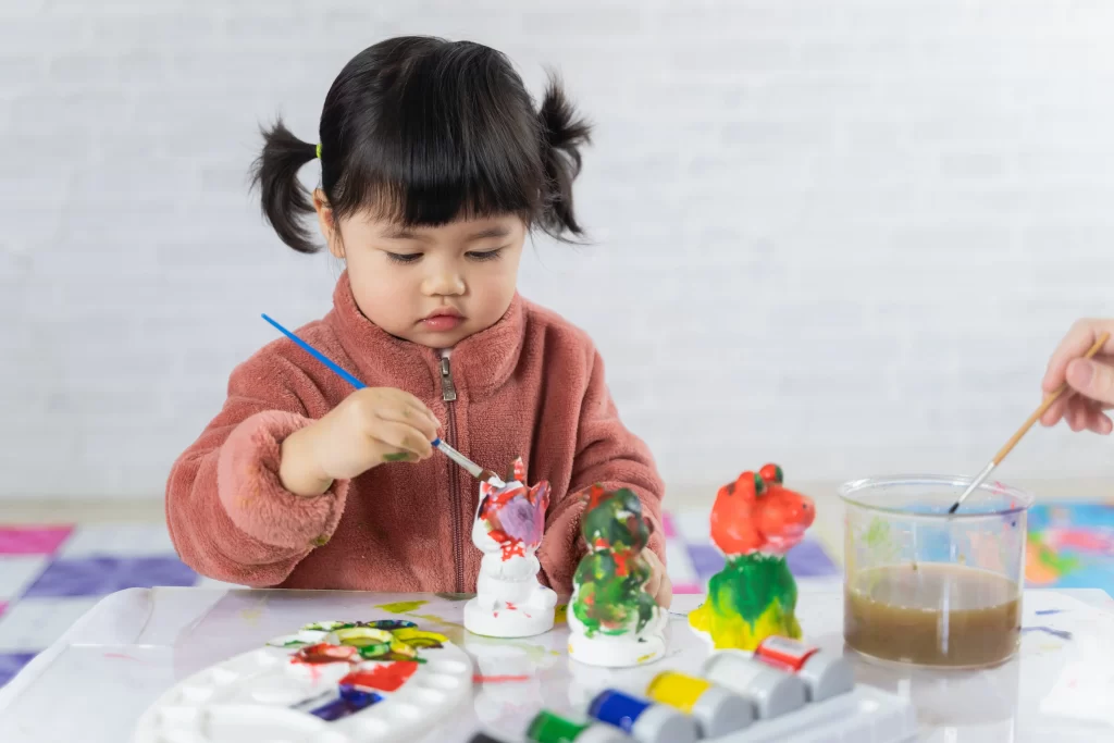 smartstartplaythings-mainan-anak-melukis