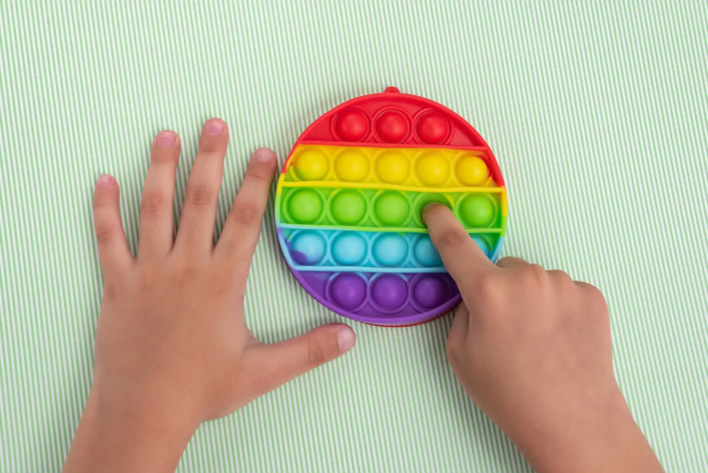 Menghitung Gelembung Pop It Rainbow